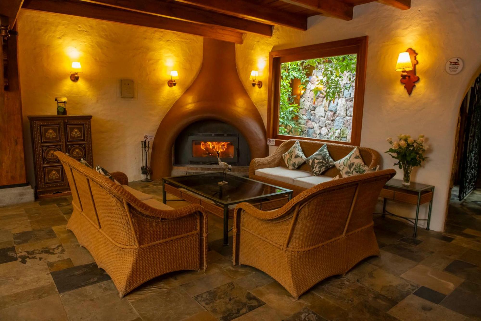 테르마스 데 파팔락타 호텔 파파약타 외부 사진 Interior of the Inn at the Quinta de San Marcos