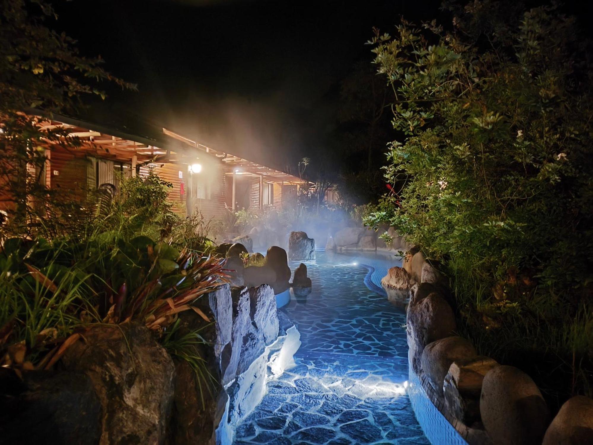 테르마스 데 파팔락타 호텔 파파약타 외부 사진 The thermal hot springs of Baños