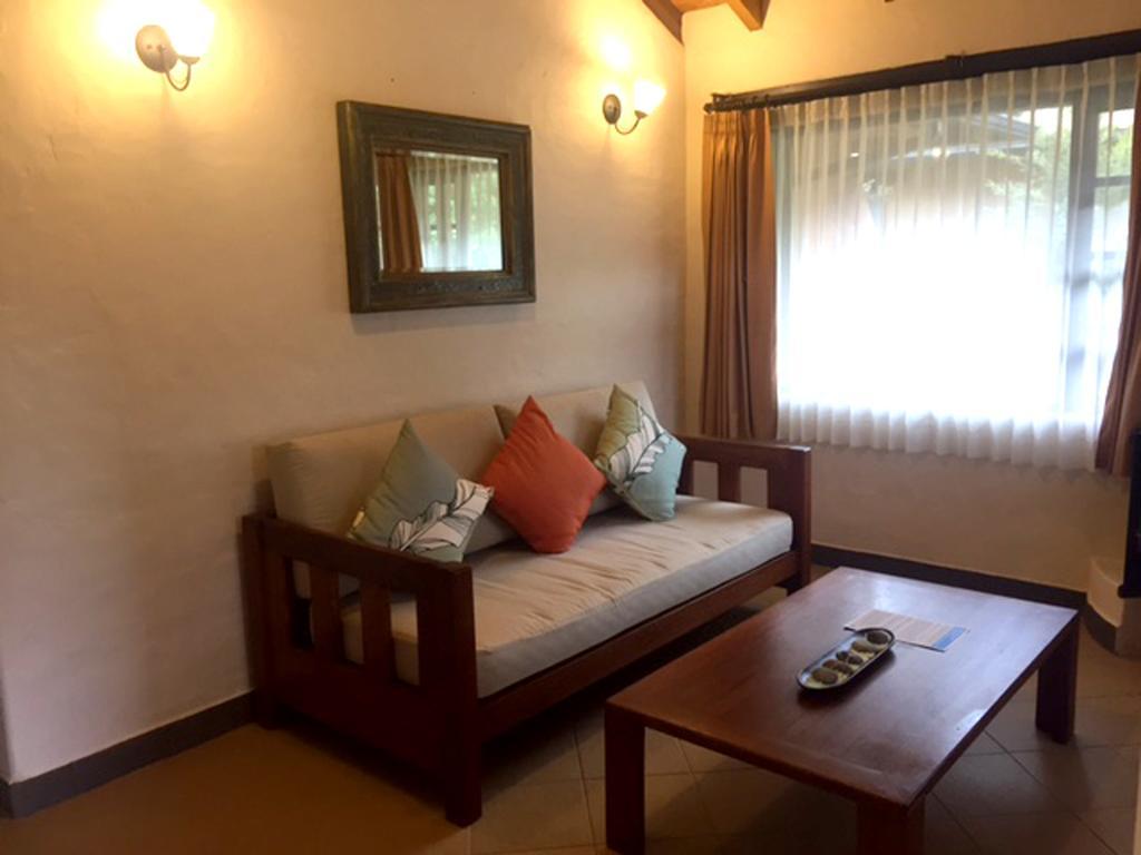 테르마스 데 파팔락타 호텔 파파약타 외부 사진 A living room at the hotel