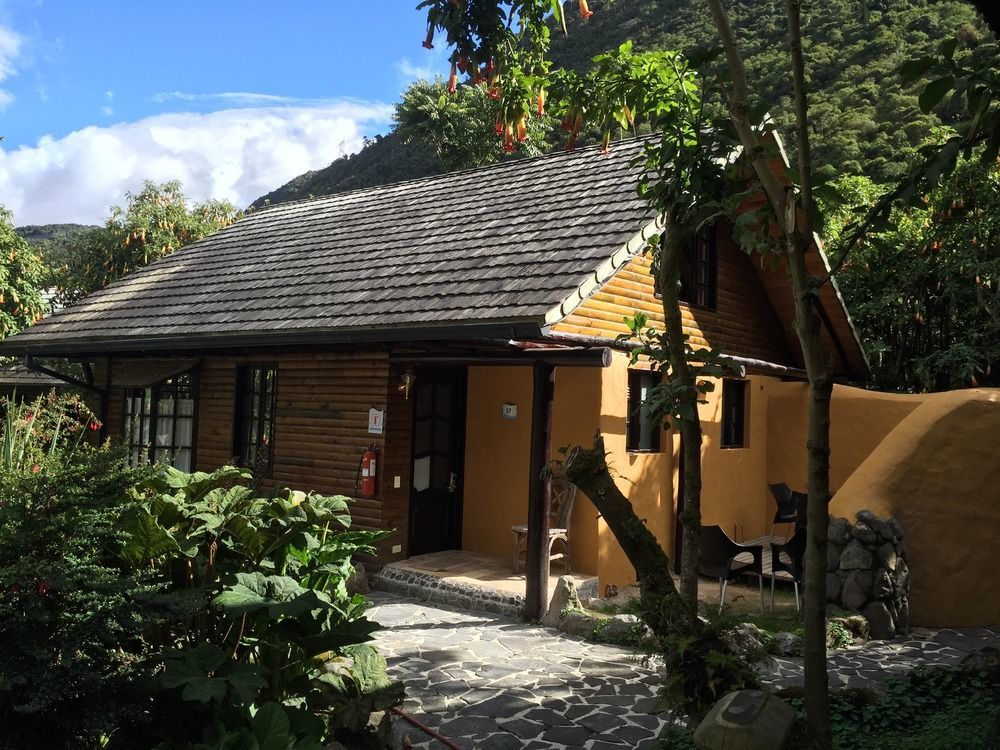 테르마스 데 파팔락타 호텔 파파약타 외부 사진 The house of the writer in the village of Viduše